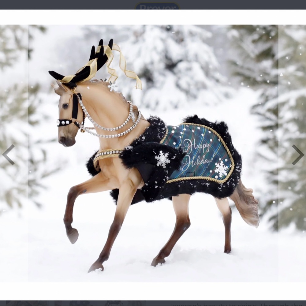 Breyer 2023 holiday horse